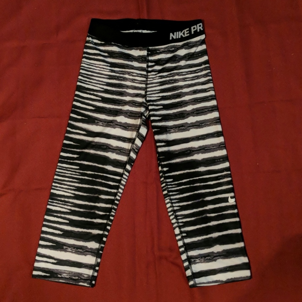Nike Pro Capri